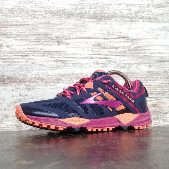 brooks cascadia size 11
